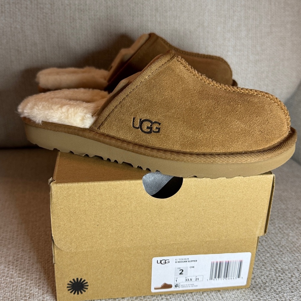 UGG Keegan Slippers Kids Children NEW NIB Chestnut